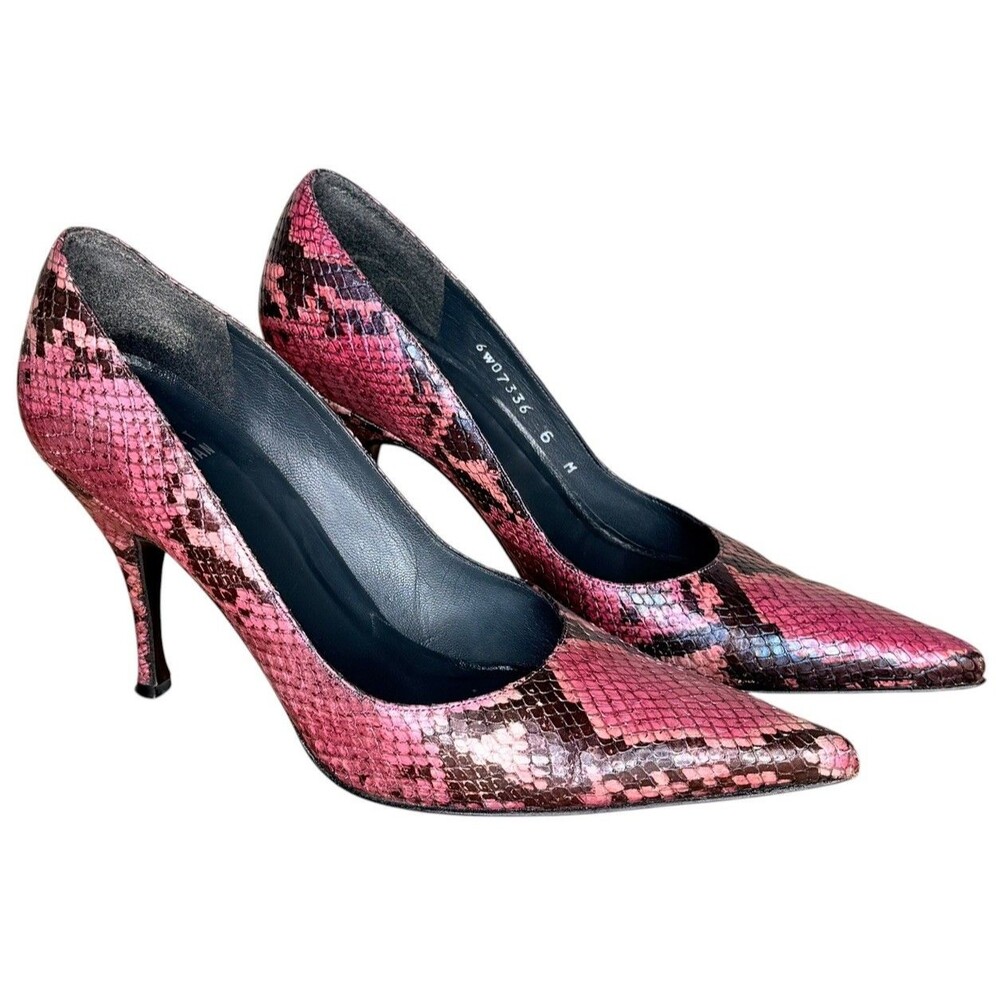 Stuart Weitzman High Heels Size 6 Leather Snakeskin Print Pointed Toe Pumps